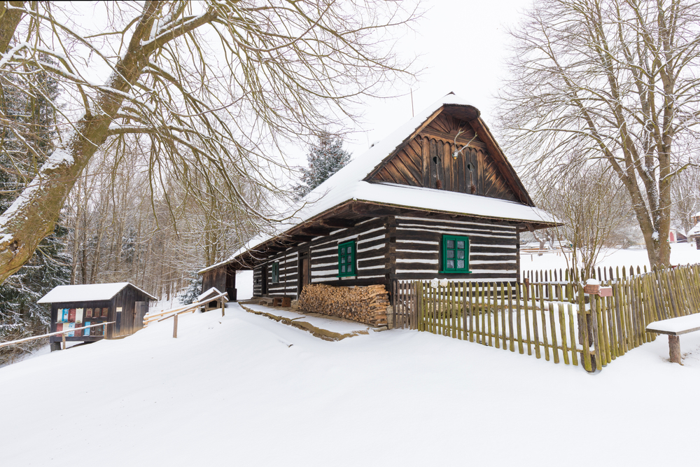 zazimovaná chalupa