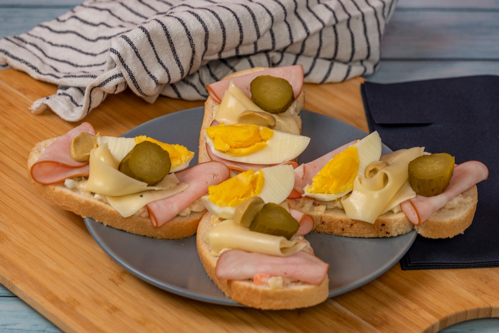 chlebíčky se salátem