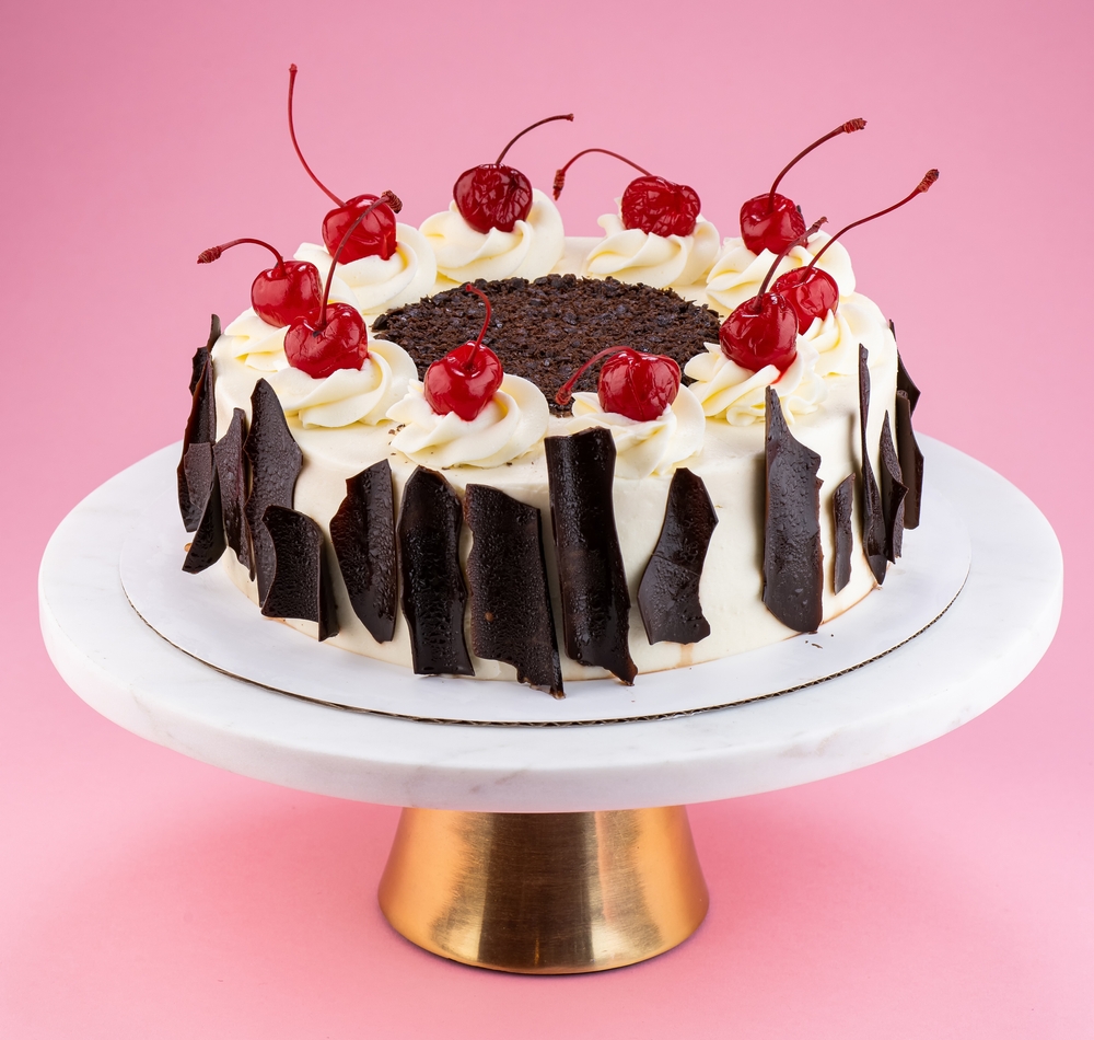 dort zdobený čokoládou