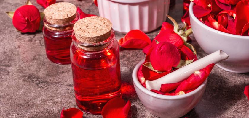 růžová voda výroba