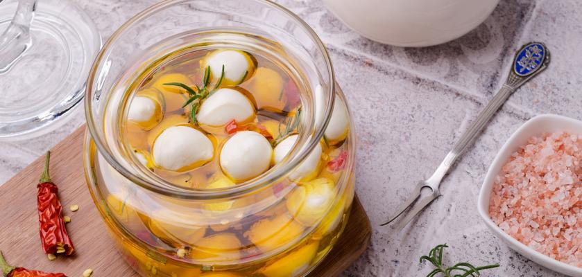 nakládaná mozzarella