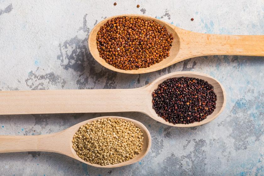 různobarevná quinoa