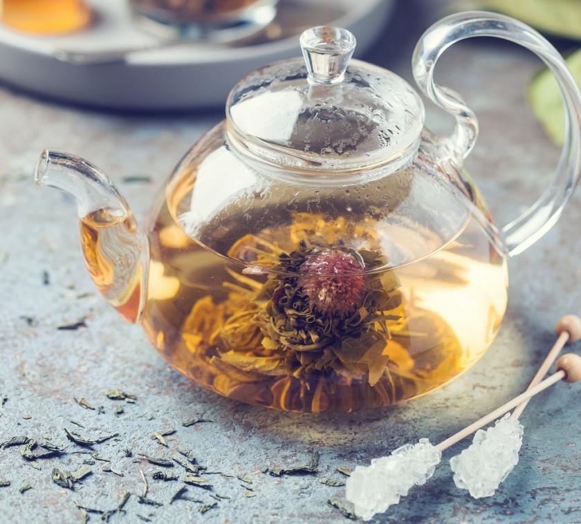 kvetoucí čaj