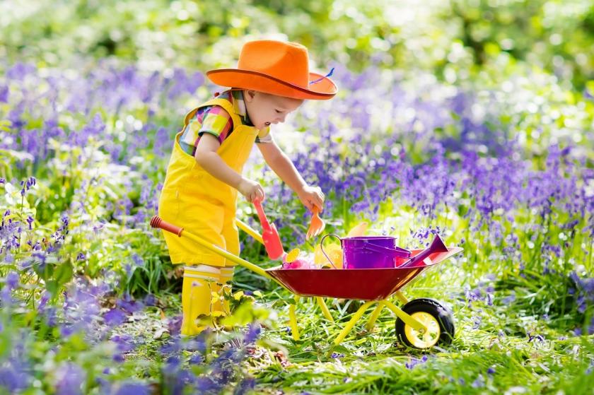 dítě zahradník