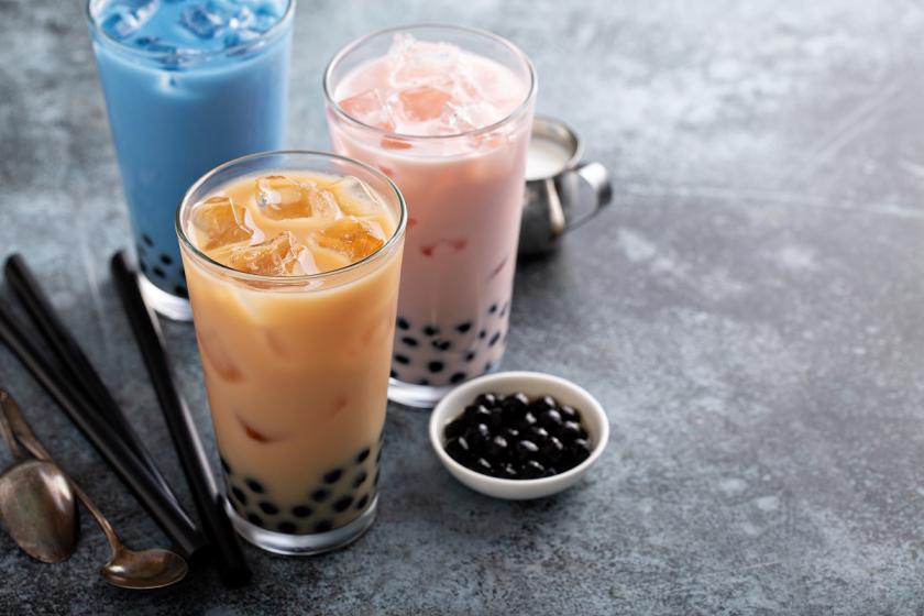 růžový bubble tea