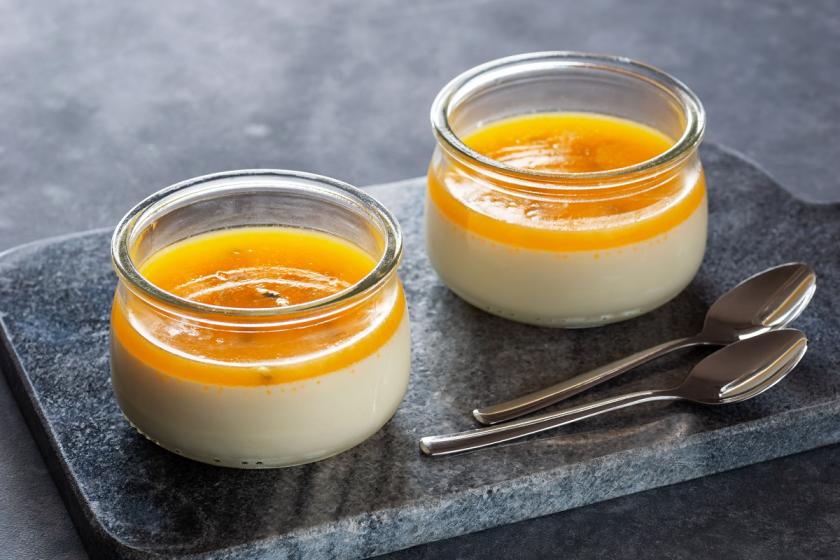 mangová panna cotta