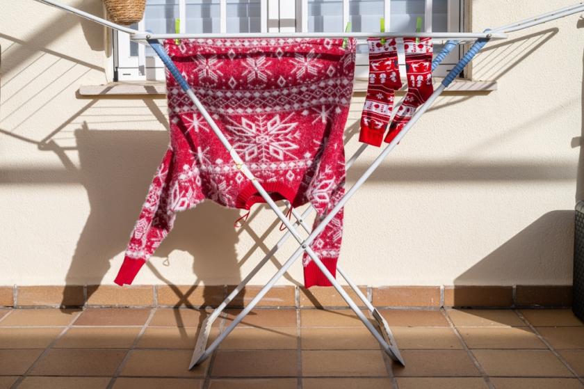 nesprávné sušení pleteného oblečení