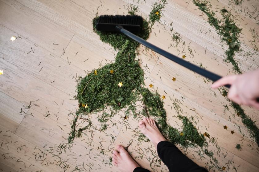 zametání jehliček