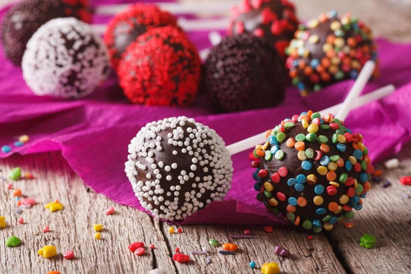 barevné cake pops