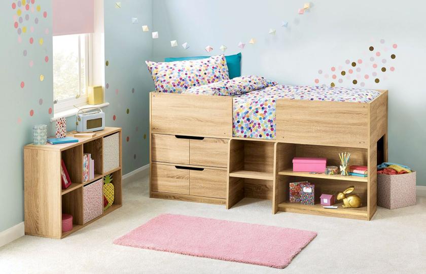 dětská postel s úložným prostorem