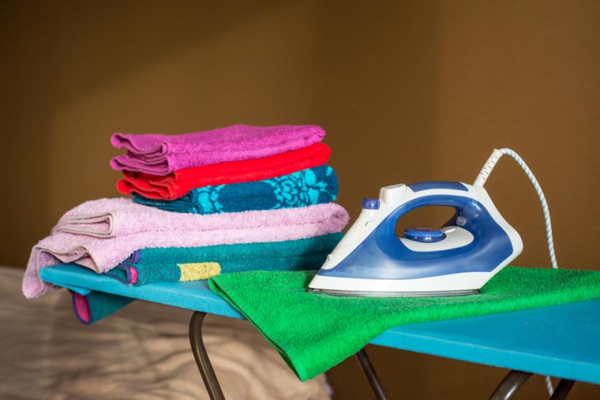 žehlení ručníků